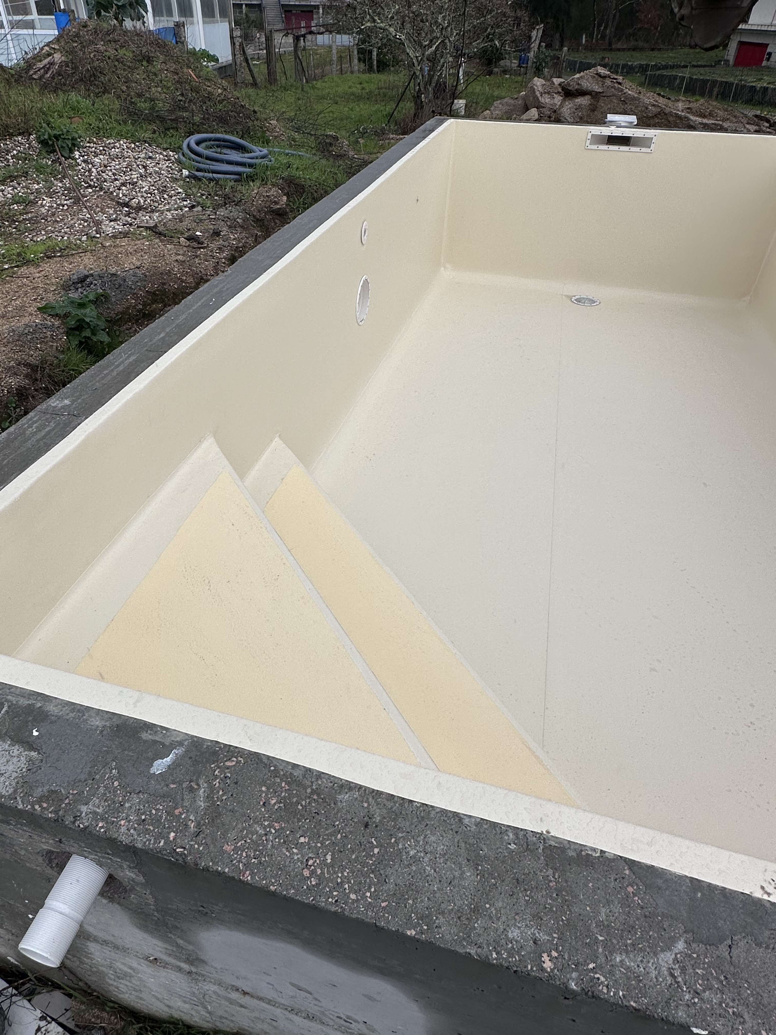 Piscina ALKORPLAN2000 – BEGE — Obras Realizadas, Coberturas Planas